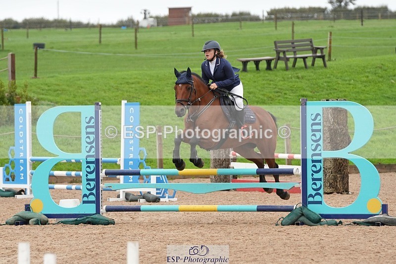 250920-161427-01576 - Cls 22 Pony Intro 90cm Derby