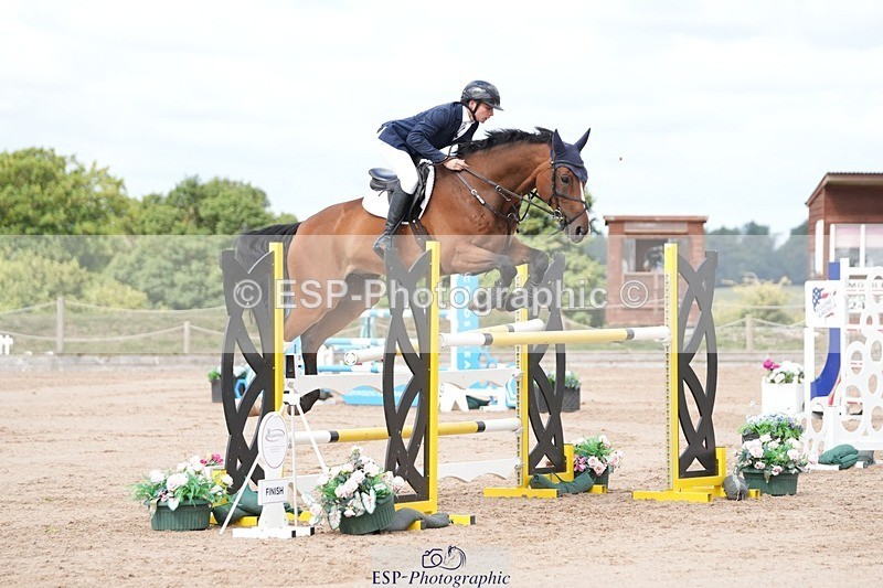 250801-103426-04757 - Cls 14 Snr Fox 1st Rnd