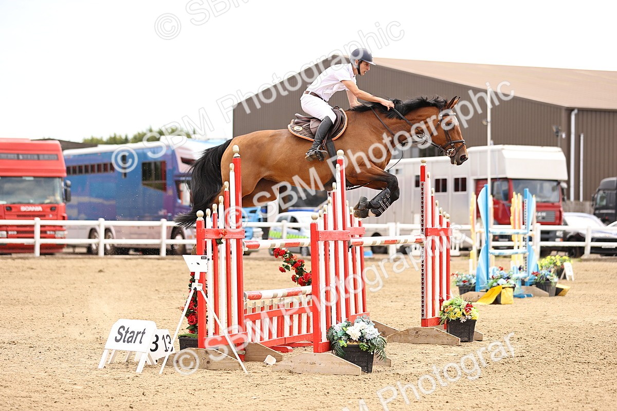 SBM_010493 - Class 9 - Senior Foxhunter - 1.20m Open