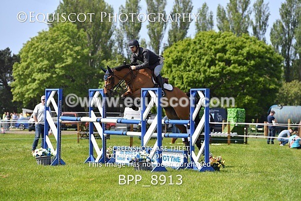 BPP_8913 - CLASS 3 The RHS Andrew Hamilton Coach Novice Qualifier (1.20m)