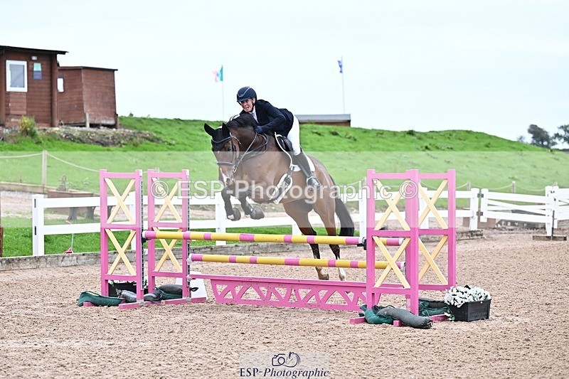 250914-094125-08234 - Cls 32 Snr British Novice and 90cm Open