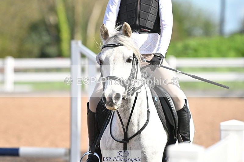 240504A-092537-00121 - Cls 11 Clear Round 50cm