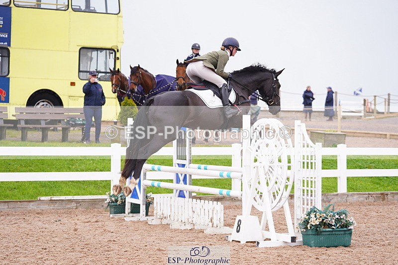 240505A-123430-05744 - Cls 18 & 19 Club & Schools 90cm