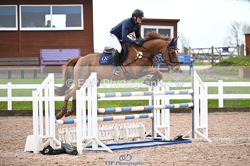 251206-134609-01175 - Cls 13 Snr Foxhunter and 1.20m