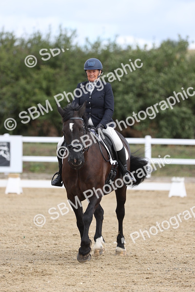 SBM_001414 - Class 2 - Intro 4 Champs - 10.56-11.44