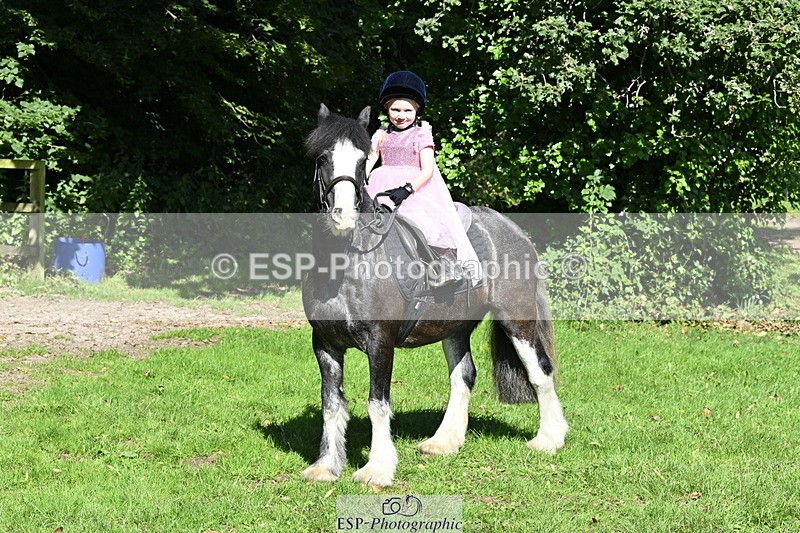 240728B-095947-00267 - Sunday Stable Shots and Fancy Dress