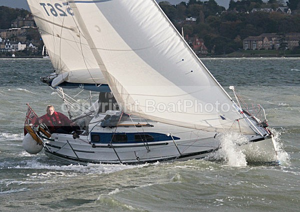 111029 QUICKSTEP GBR5526T IMG_1140 - Sailboats - monohull