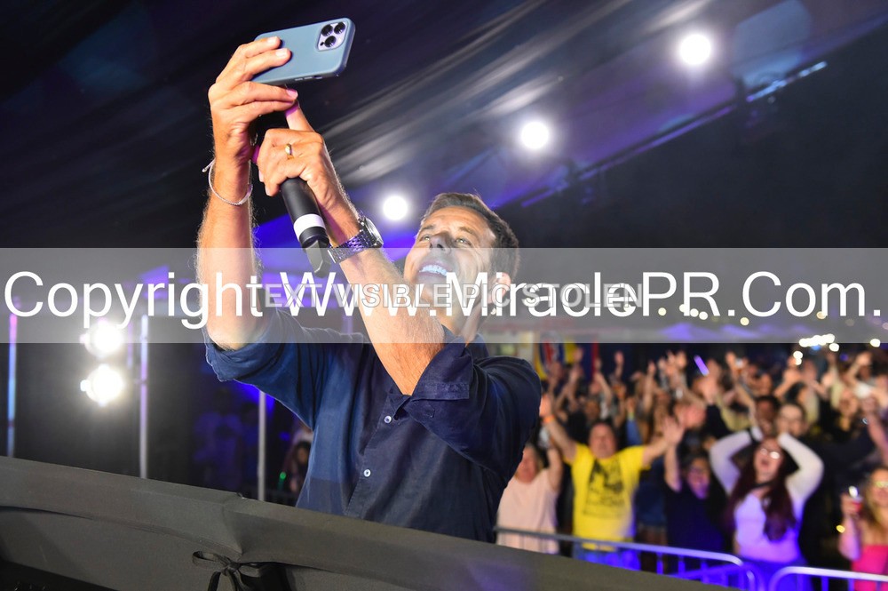 SH4_8592 - Pat Sharp.