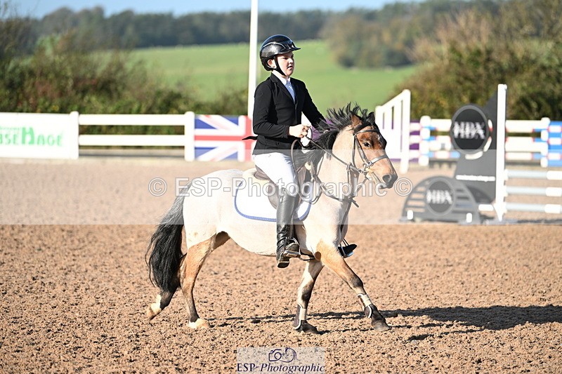 241026A-102528-00150 - SAT Cls 3 Pony Intro 70cm