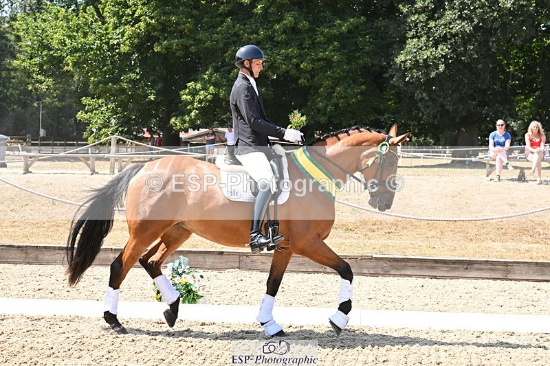 250810A-132646-06645 - Medium SILVER Presentations