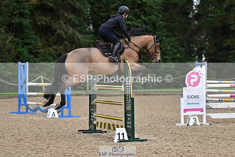 250201A-145530-01046 - Cls 04 Local Horse 120cm