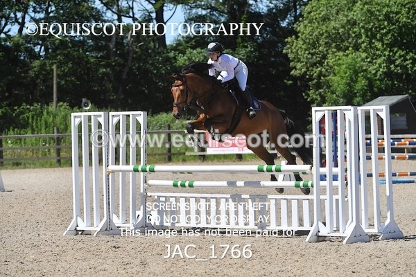 JAC_1766 - CLASS 5  Senior Newcomers/ 1.10m Open