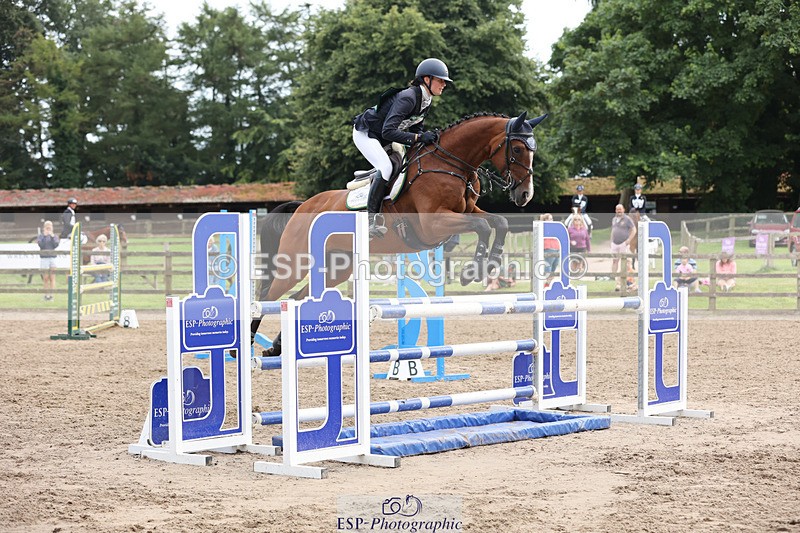 240804-164045-17002 - 751-Jess_Rimmer-SIR_HENRY_HALL