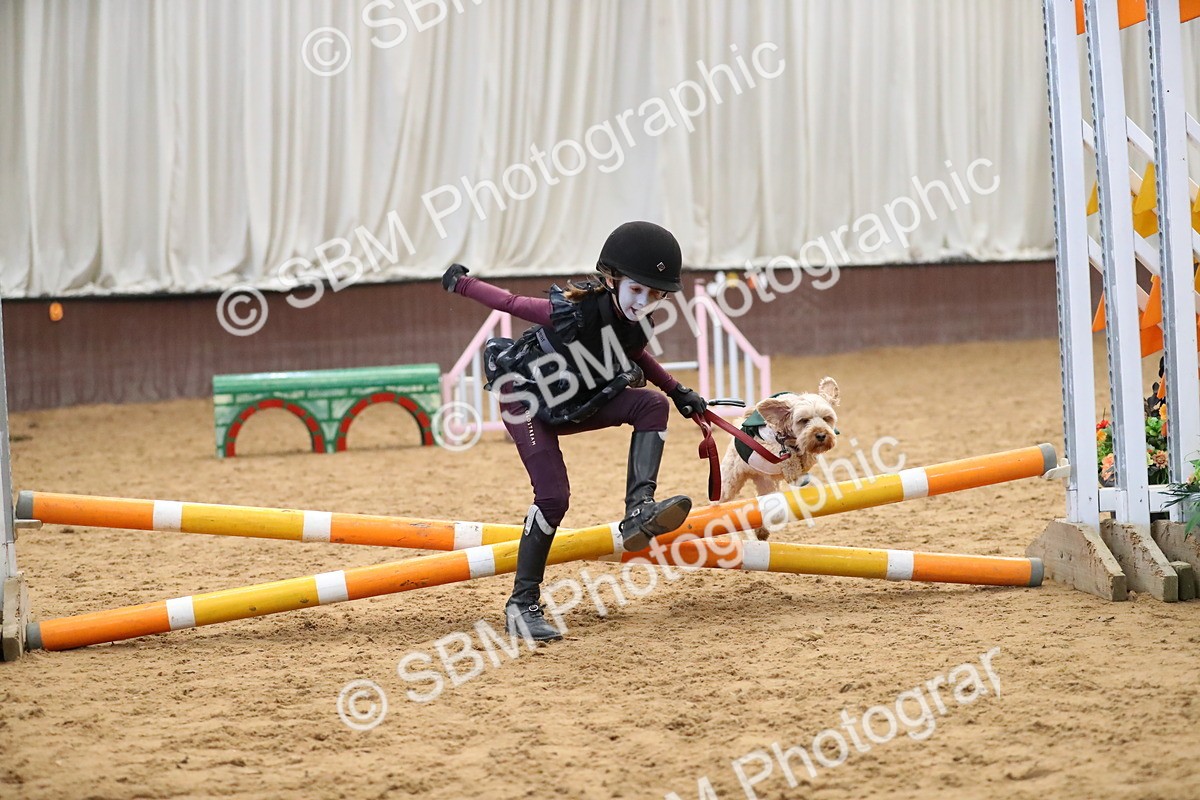 SBM_001963 - Class 3 - Horse & Hound