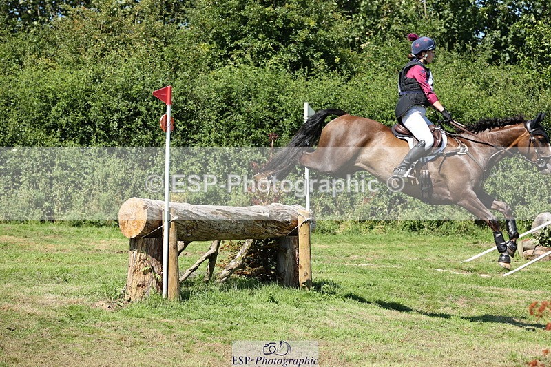 240811A-143639-04713 - 213-