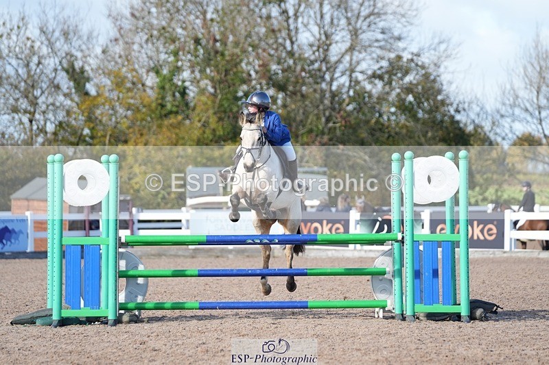 251025-133606-00564 - Cls 10 Pony Newcomers and 1m