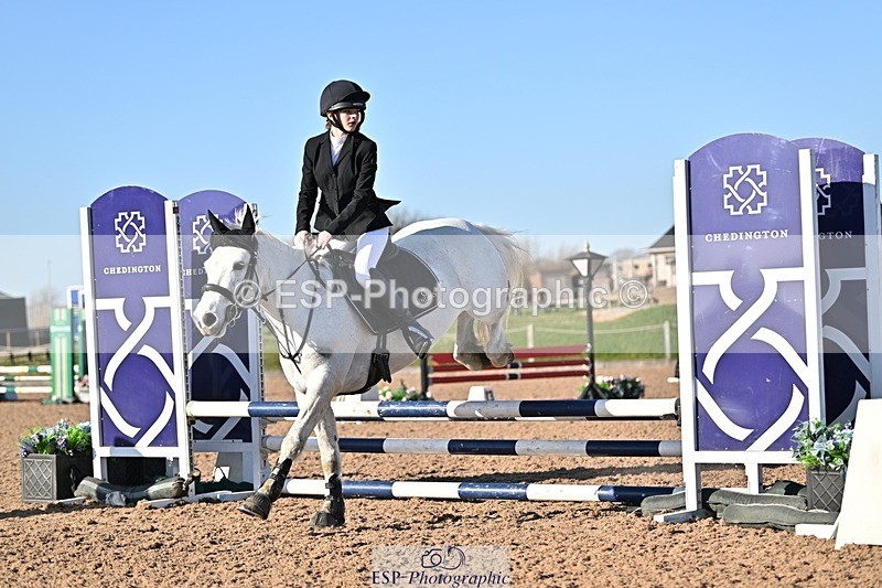 250401-171957-00360 - 70cm classes