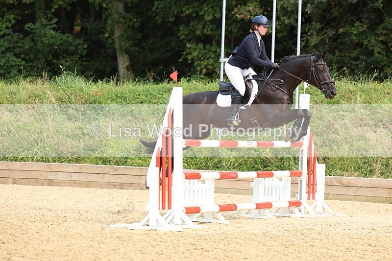 3E7A2543 - Class 8: Senior Newcomers/1.10m open