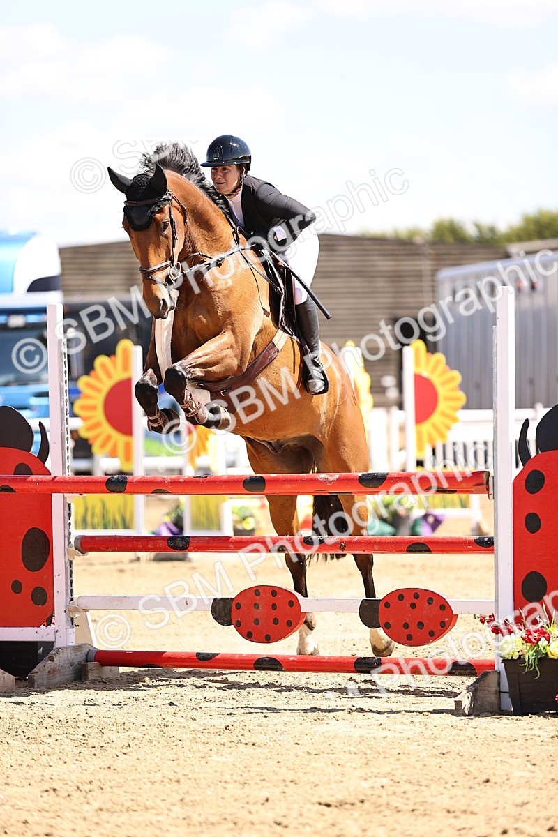 SBM_015008 - Class 15 - Senior Newcomers - 1.10m Open