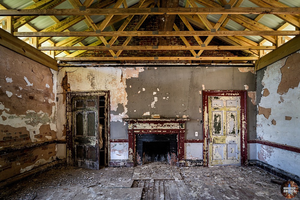 Dunnington Mansion photo - Abandoned America