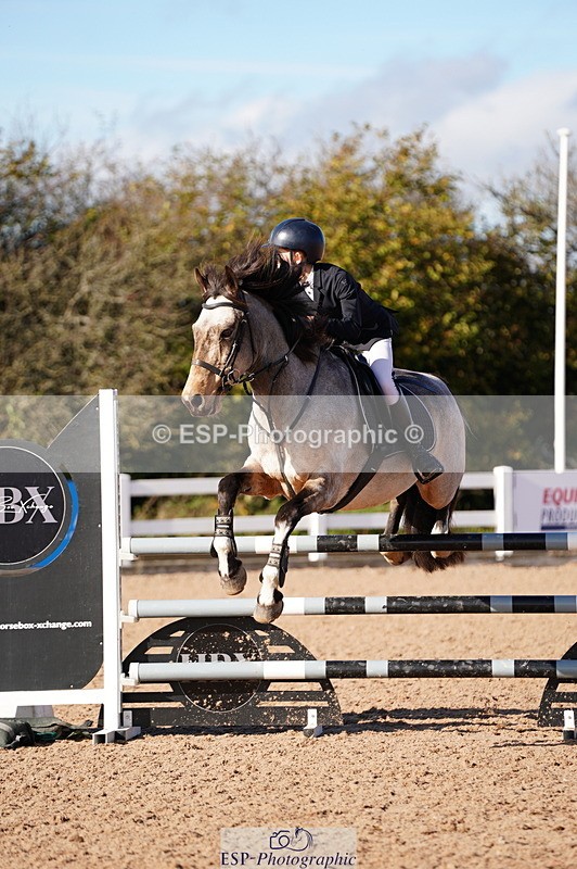 241027A-120704-02669 - SUN Cls 6 Pony Newcomers and 1m Open