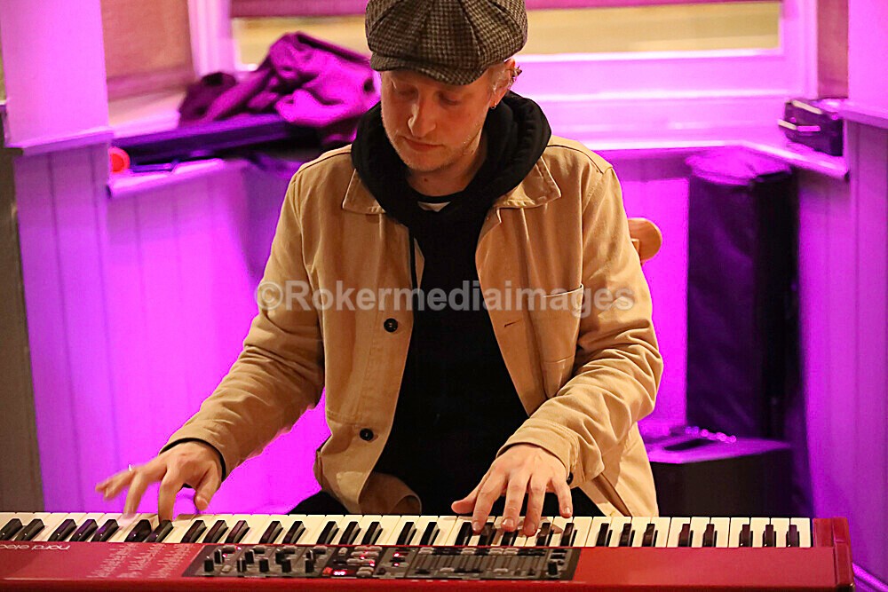 Joe-33 - Joe Webb Music