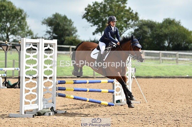 230902A-132158-01370 - Cls 3A Pony Medium 80cm