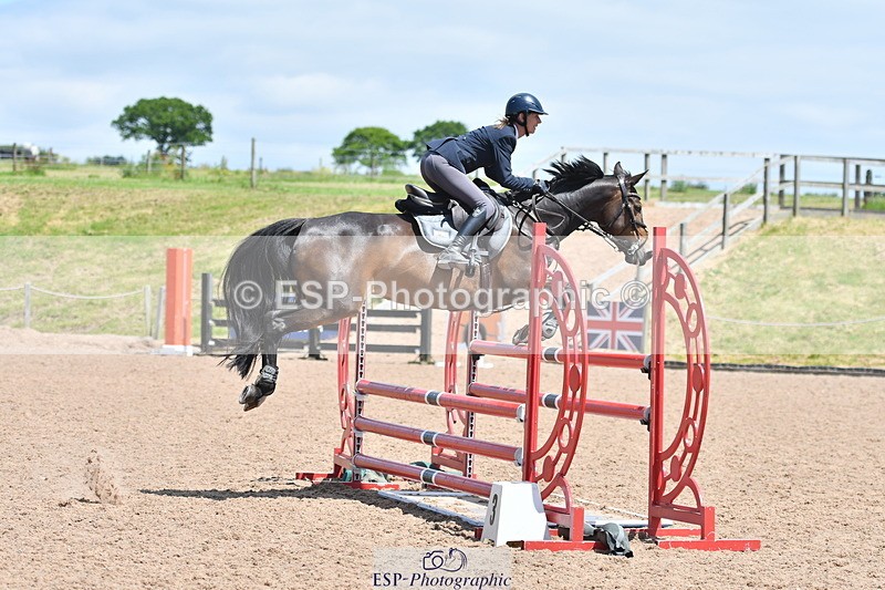 240609A-132742-05651 - Cls 18 Snr Newcomers and 1.10m Open