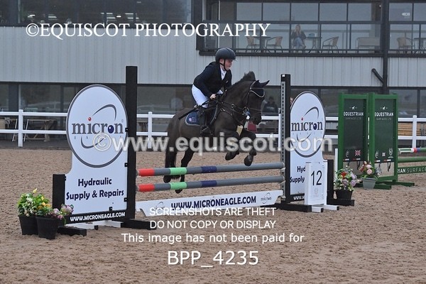 BPP_4235 - SAT CLASS 31 Cats & Pipes 128/138cms Debut C'ship Qualifier