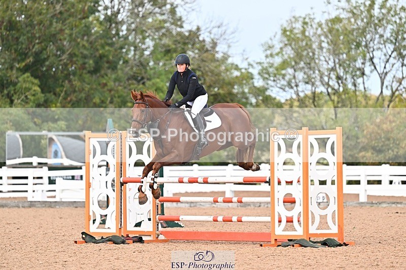 261014-125352-00508 - Cls  05 Snr Newcomers & 1.10m Open