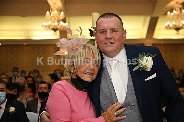 226 - Eric Rooney and Philomena Furey Castle Arch Hotel