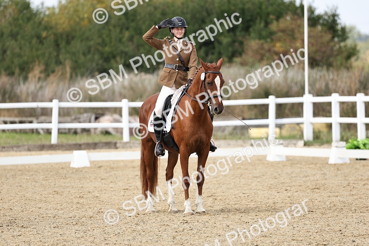 SBM_018809 - Class 16 - Novice 5 - 12.08-13.11