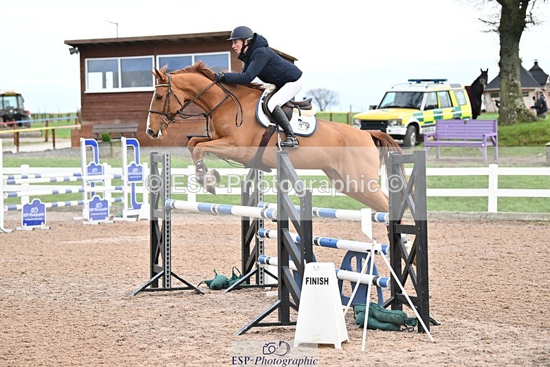 241206-130630-00908 - Cls 5 Newcomers and 1.10m Open