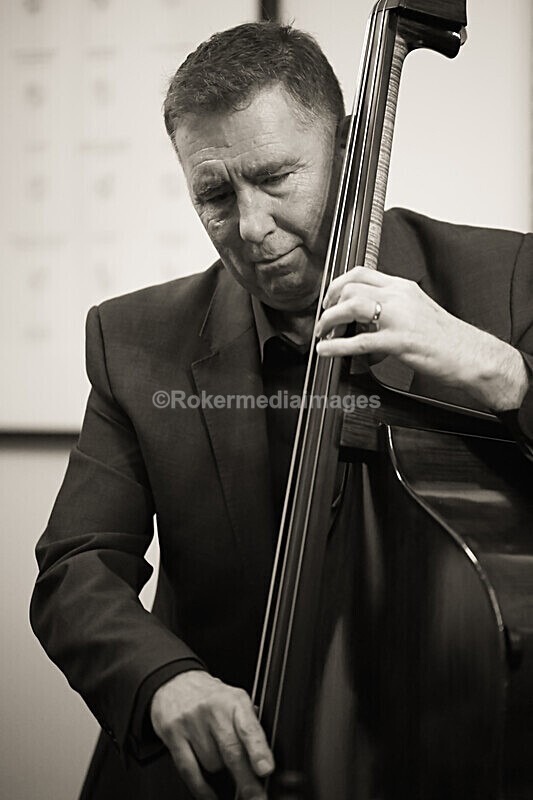 NKC-20 - Denny Illet and chums plays tribute to Nat King Cole