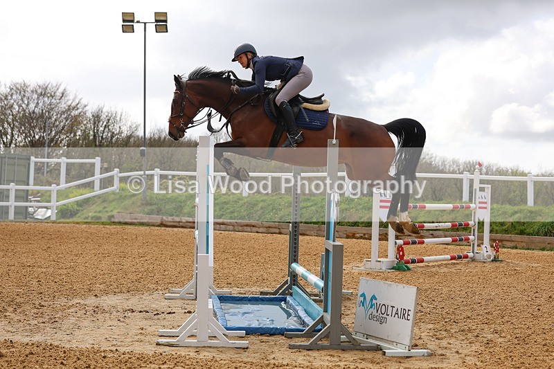 3E7A2415 - Class 9: Senior 1.30m open