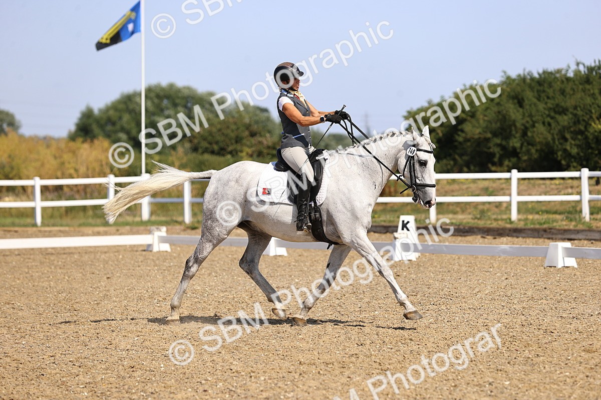 SBM_009276 - Novice 5 - 9.50-10.53