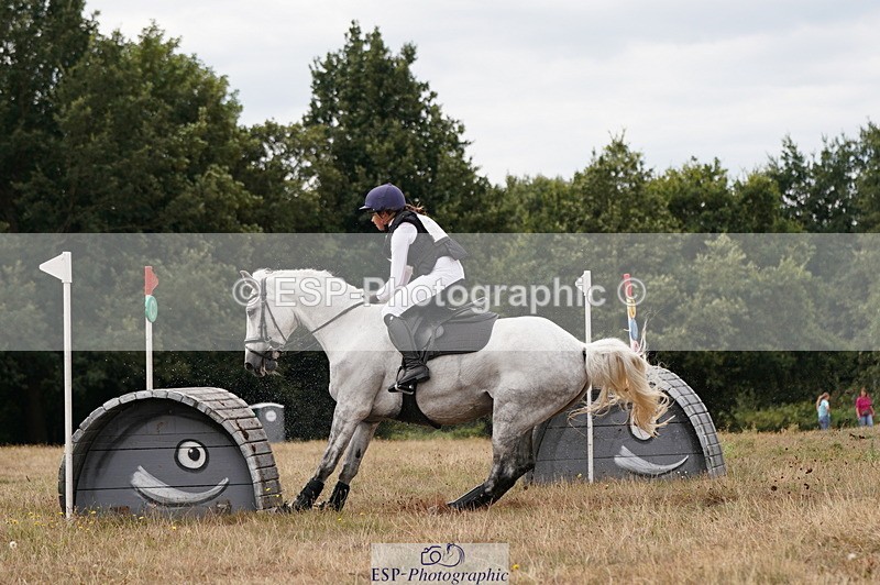 250802A-111938-02167 - A-014-Mia.Hughes-KILNHANGERS.LITTLE.GEM