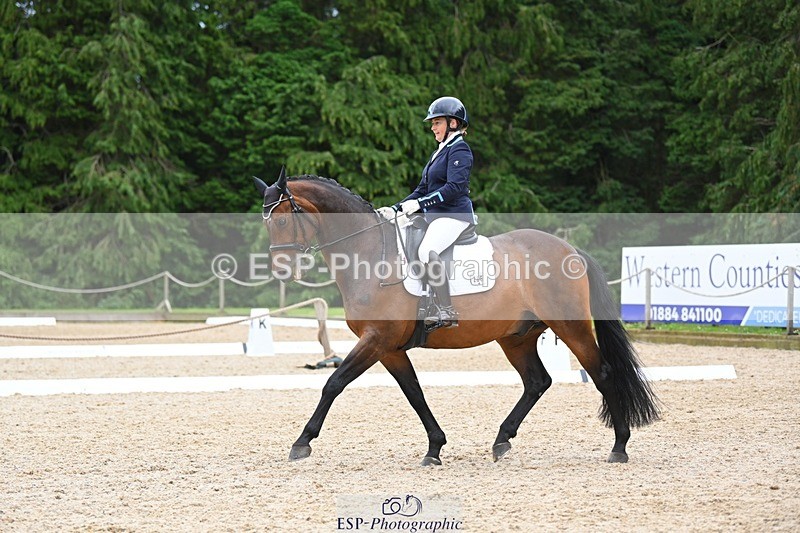 230813-170639-08559 - Cls 14 Medium Silver 16.45 to End