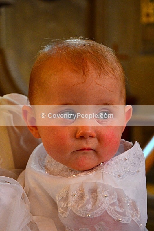 POP_2587 - Poppy Louise