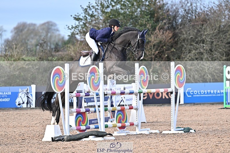 251126-122848-00458 - Cls 4 Newcomers and 1.10m