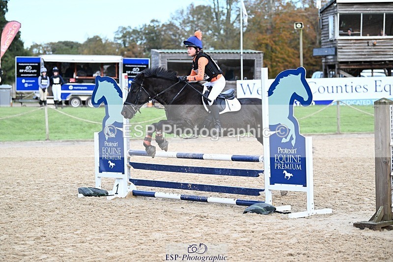 241117-102219-03092 - Cls 2 80-85cm 10.20 to 11.20