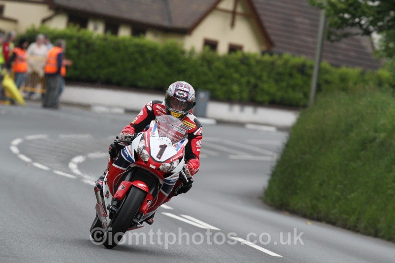 John McGuinness Honda / Honda Racing - Wednesday Practice - Solos