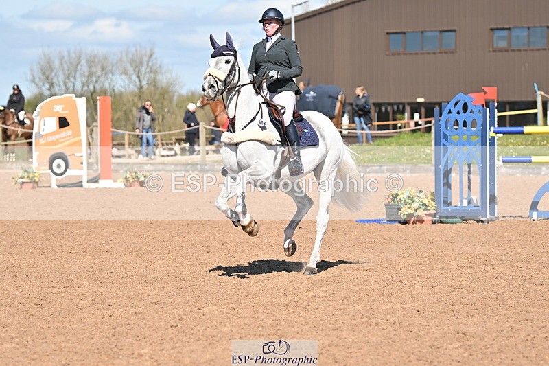 240418A-112417-02561 - Cls 5, 2 Star Medium Tour 1.35m