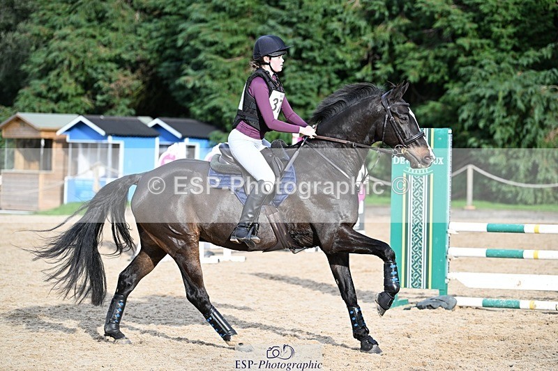 241117-132911-04183 - Cls 3 90-95cm 13.00 to 14.00