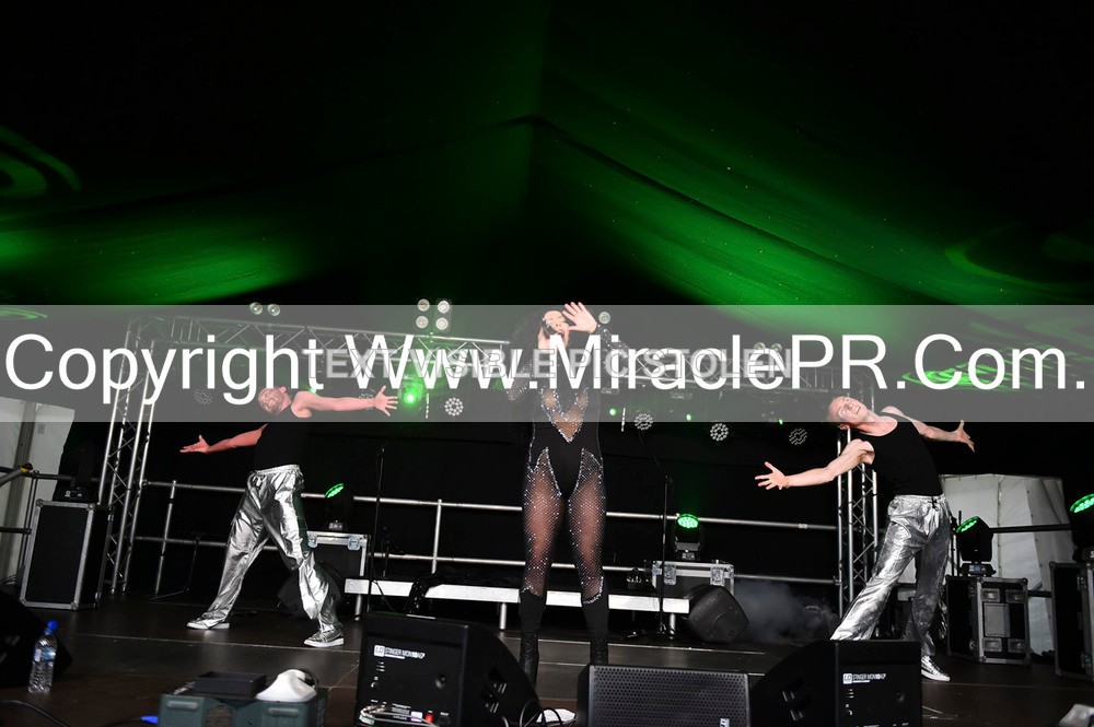 SH4_6181 - The Cher Experience