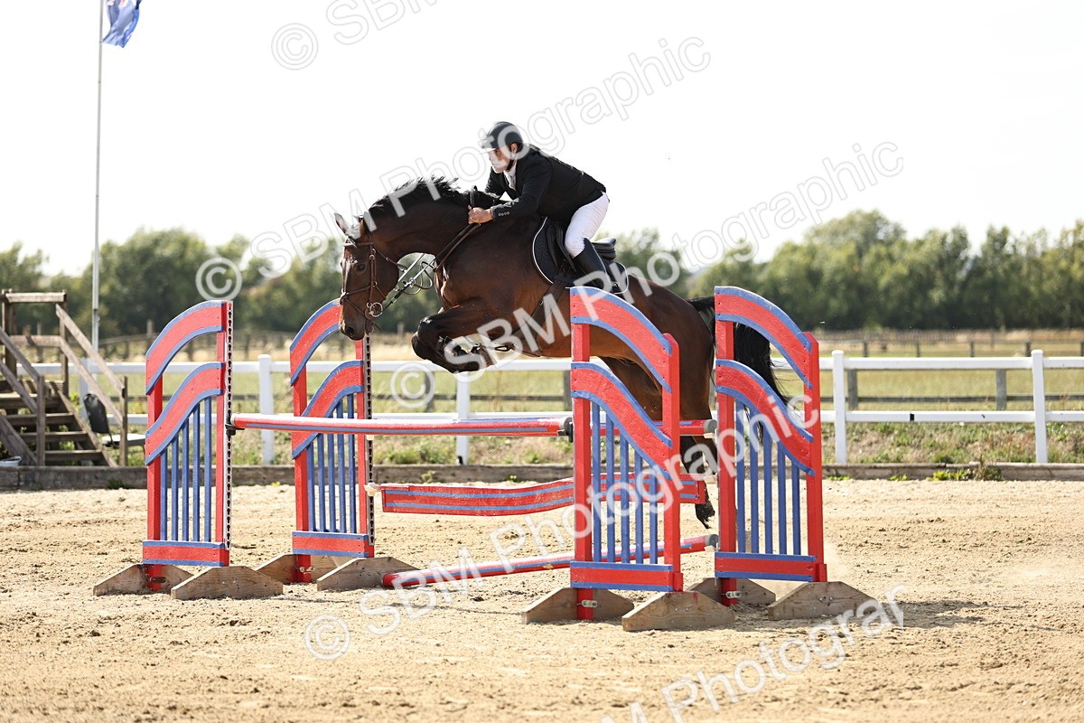 SBM_005178 - Class 6 = Senior Newcomers - 1.10m Open