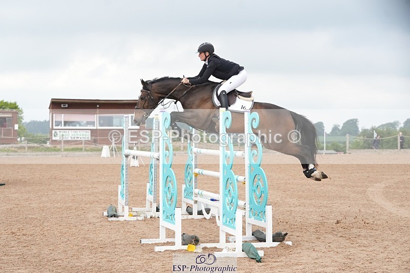 260508-092957-04628 - Cls 12 Snr Foxhunter