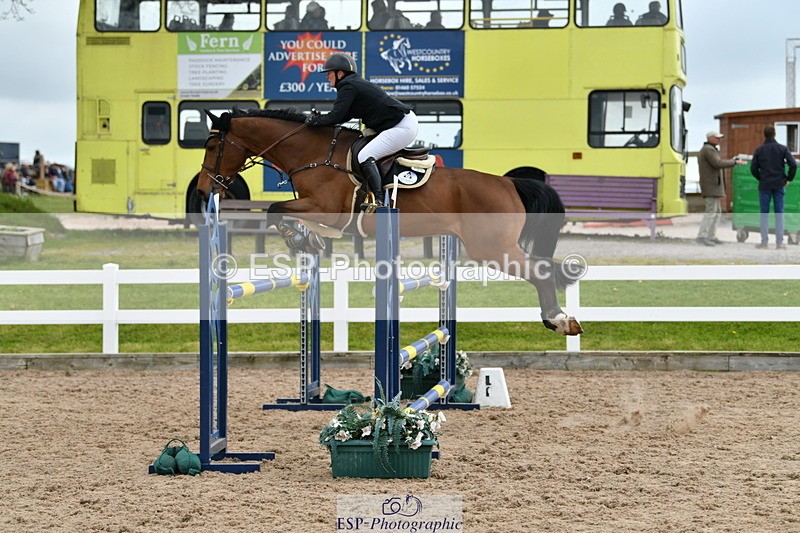 240421A-114007-13740 - Cls 20, 1 Star Silver Tour 1.20m