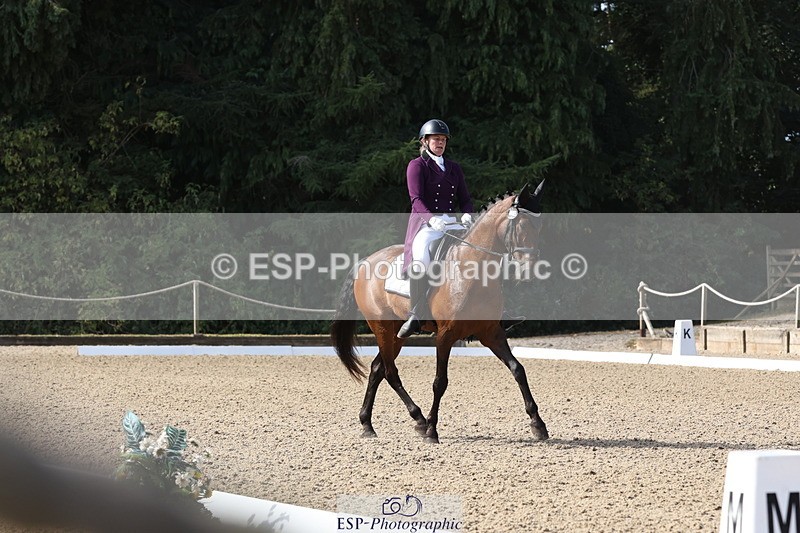 250809A-100820-02300 - 004-Nicola.KayesBoss.X