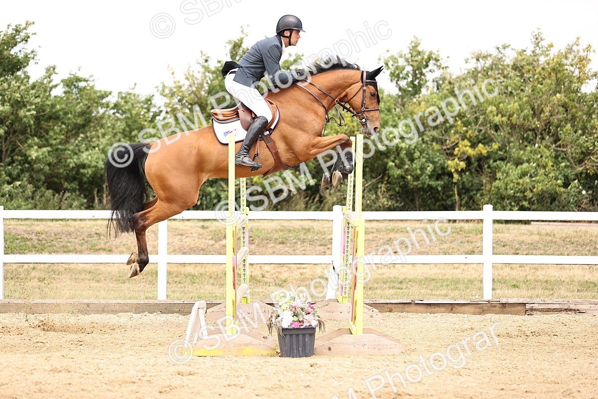 SBM_010612 - Class 9 - Senior Foxhunter - 1.20m Open